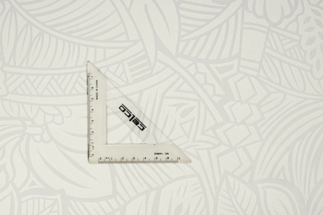 Large Hibiscus with Island Design White on White Sturdy Stretch