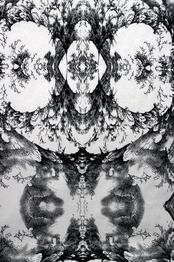 Black & White Graphic Tree Printed Linen Blend