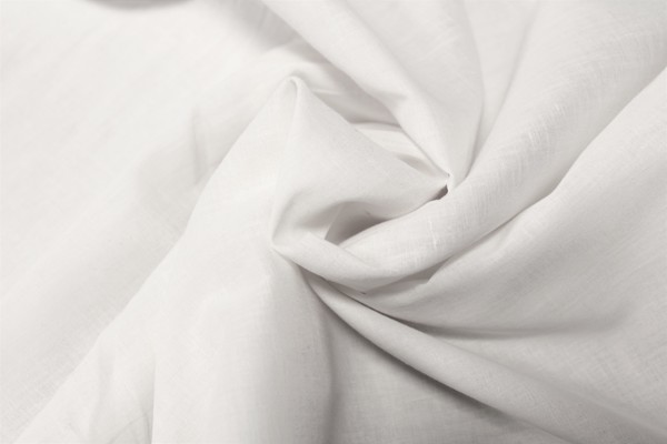 * REMNANT - WHITE 100% COTTON "JUMPING FISH" LAWN New Image