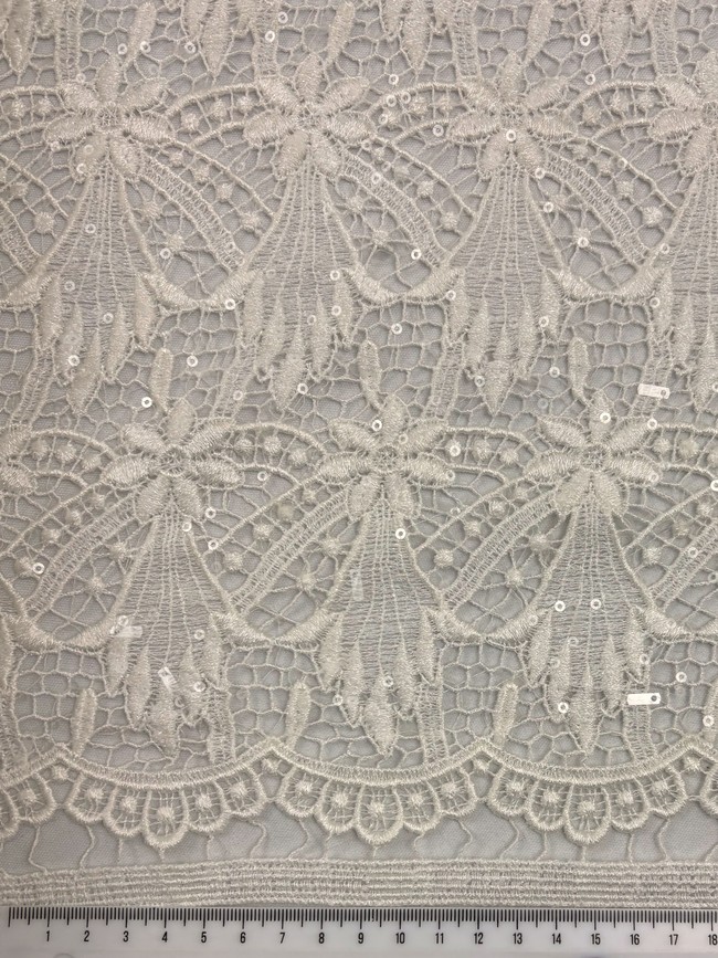 Ivory Floral Teardrop Festoon Guipure Lace